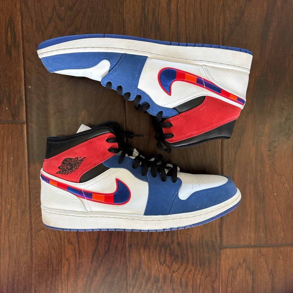 Jordan 1 Mid ‘Multicolored Swoosh’